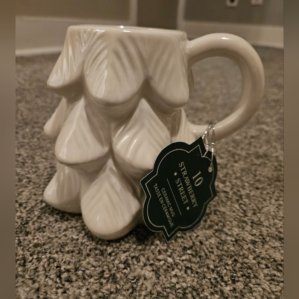 Winter White Christmas Tree Mug 10 Strawberry Street - Picture 3 of 3